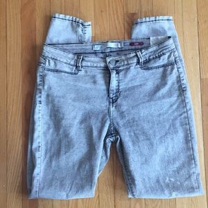 🌻2/$25🌻 Zara light wash jeggings